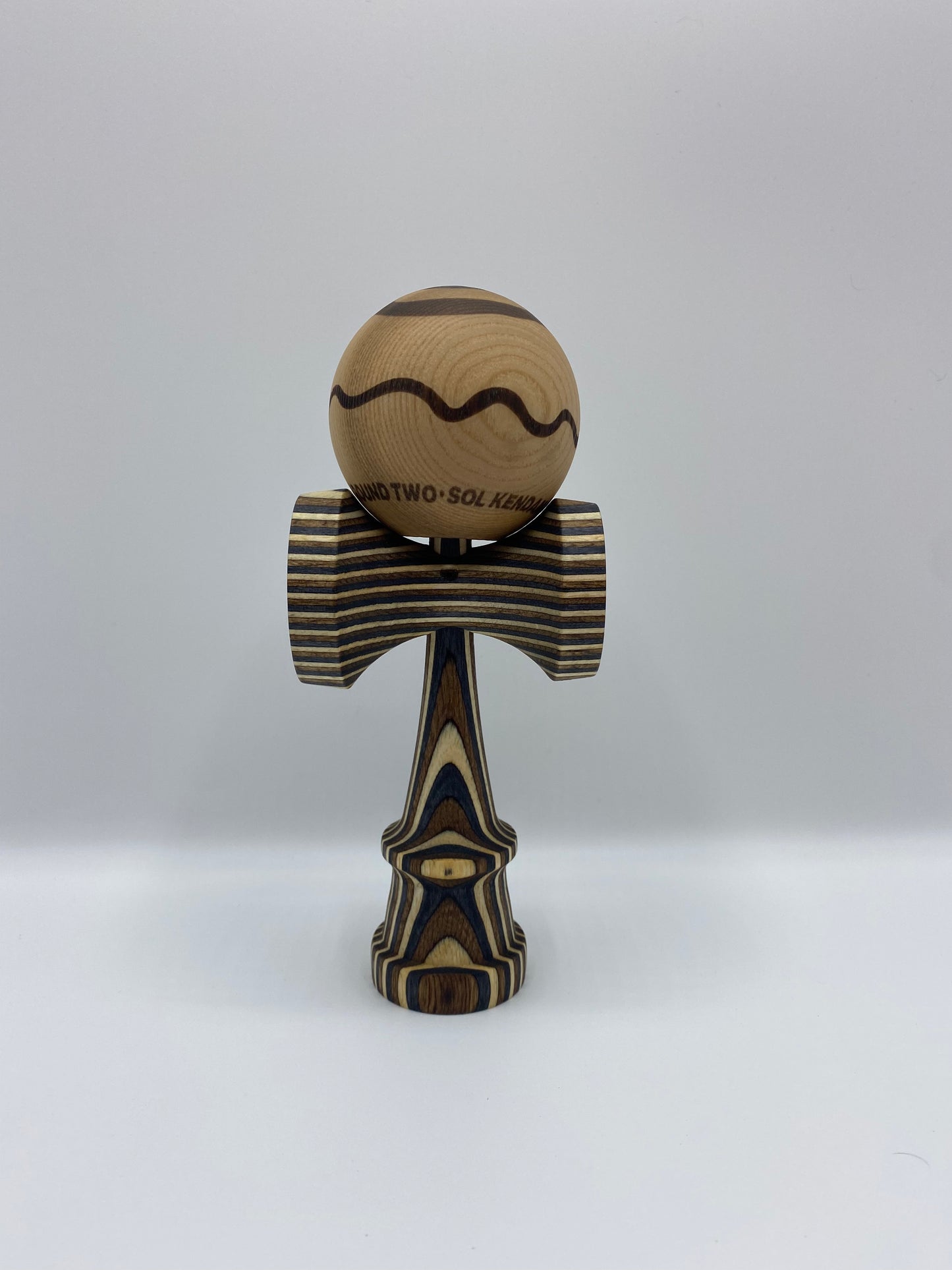 V2 Sol x Round Two Collab - Brown